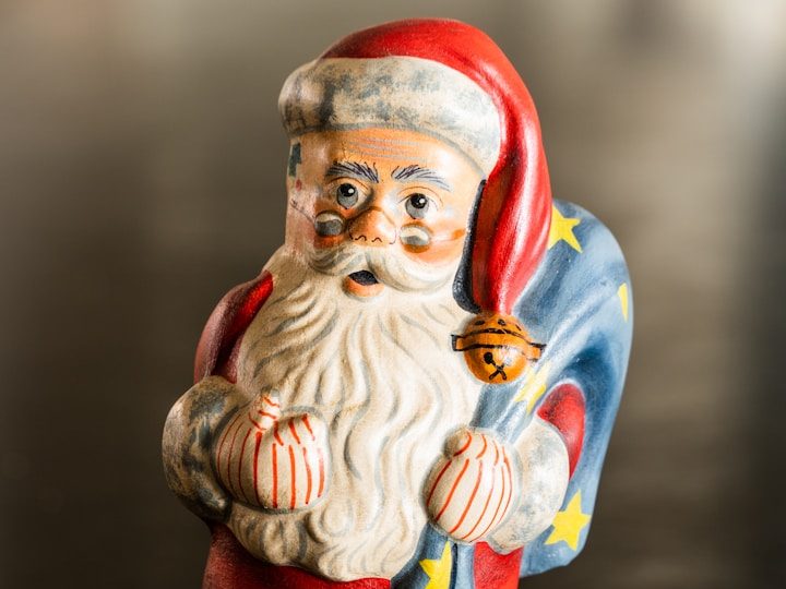 Der Nikolaus kommt nach Röttenbach - Event der Freien Wähler Röttenbach e.V. Hübscher Weihnachtsmann mit rotem Hut und Sack voller Geschenke.